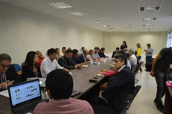 politica-reuniao-03-cmm-por