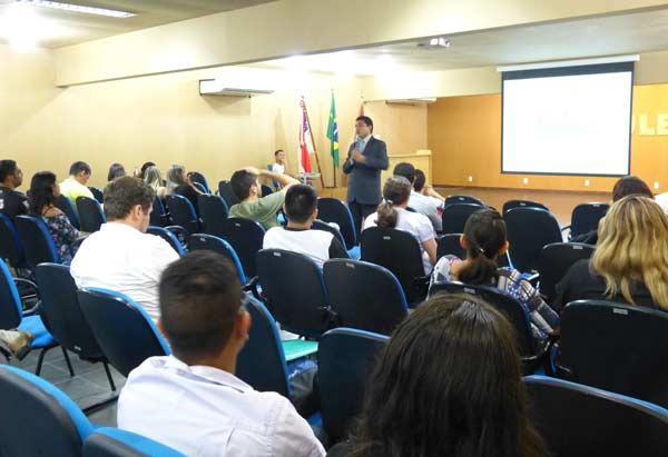 politica-engenharia-curso-0