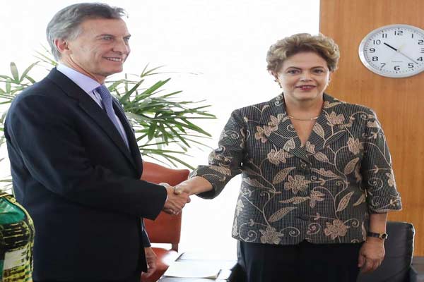 politica-dilma-xx-macri-bra