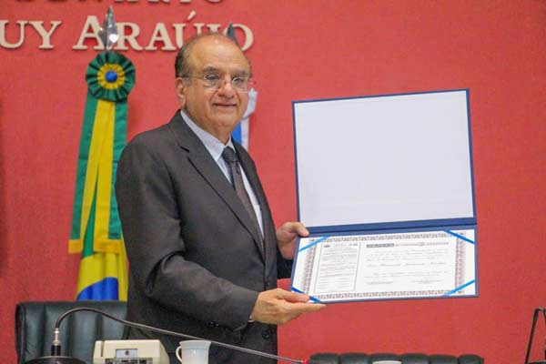 politica-luiz-fernando-dipl