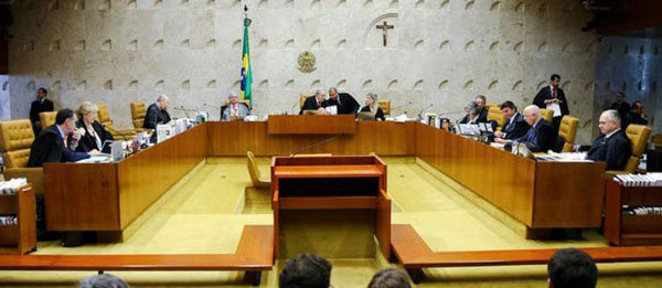 politica-stf-02-aposentados