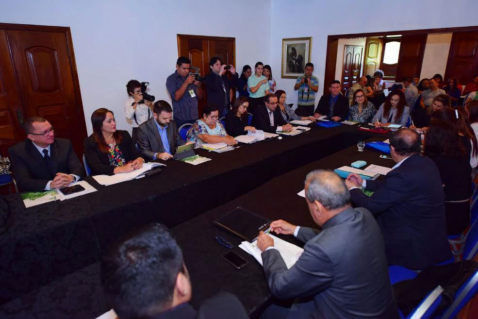 politica-reuniao-secretario