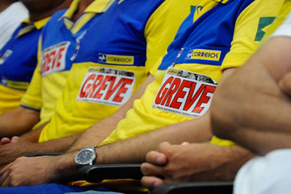 politica-greve-correios-26-
