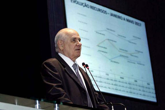 economia-serafim-arrecdacao