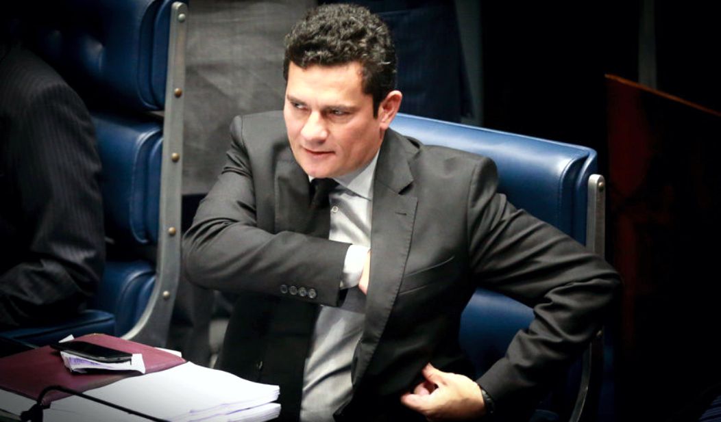 Moro será denunciado por violação de código penal ...