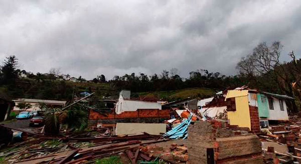 Tornado em Santa Catarina deixa 16 feridos e mais de 800 desabrigados - Correio da Amazônia