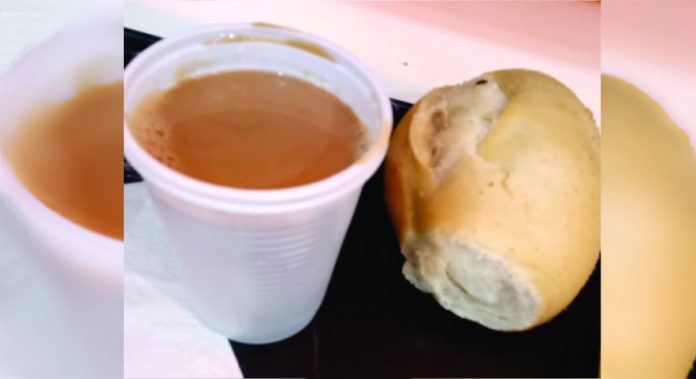sopa no copo