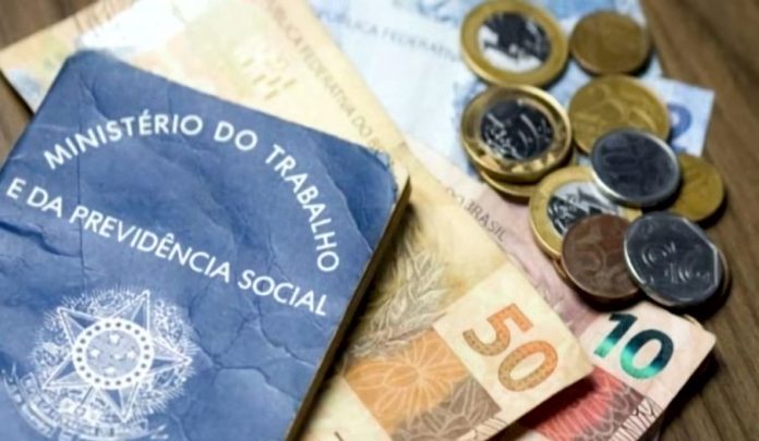 salário