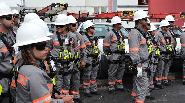 Bairros-de-Manaus-ficarao-sem-energia
