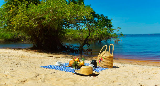 Amazonastur_Piquenique_Praia_da_Lua_Janailton_Falcao
