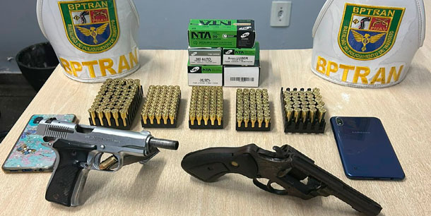 PMAM_BPTRAN-PORTE-ILEGAL-DE-ARMA-DE-FOGO_FOTO-DIVULGAÇÃO-PMAM