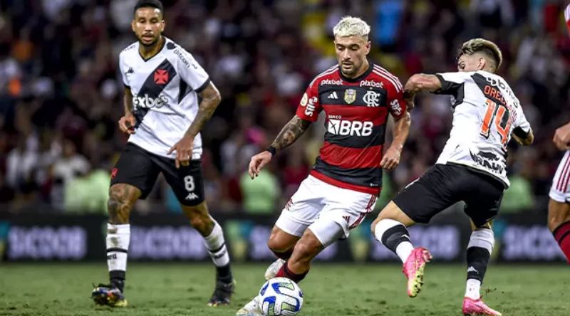 Flamengo-e-Vasco-fazem-classico-Maracana