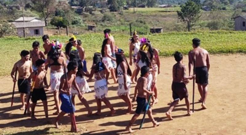 INDIGENAS (3)