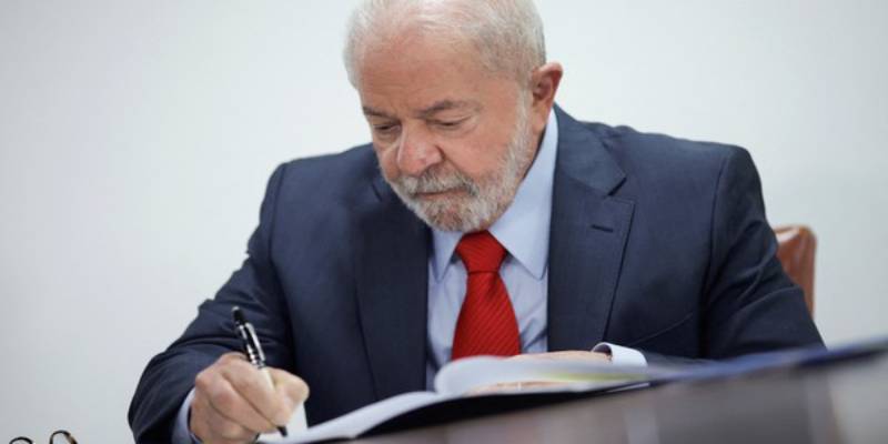 LULA (9)