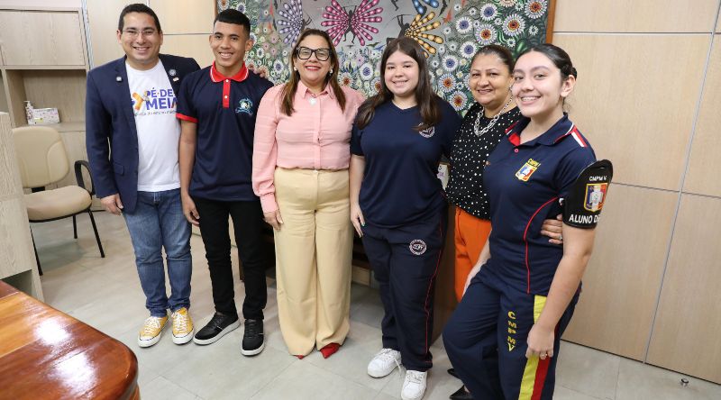 Estudantes