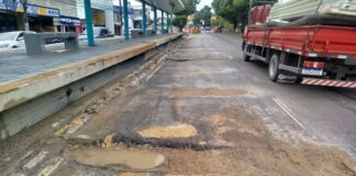 Plataforma de transporte ao lado da mini vila olímpica, no Coroado, é interditada