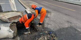 Prefeitura reforça serviços de limpeza e desobstrução de caixas coletoras no Petropólis