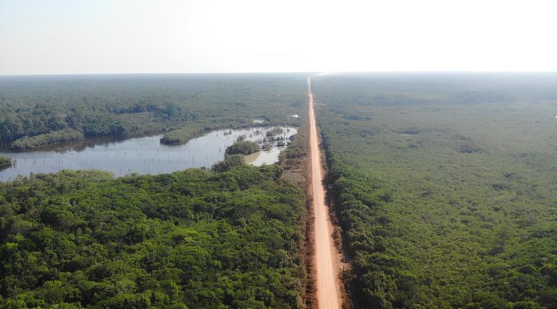 Trecho da BR-319 entre Porto Velho e Manaus
