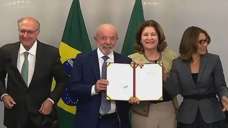 taxa blusinhas