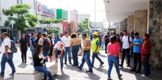 Terremoto de magnitude 7,3 no México provoca alerta de tsunami