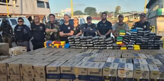 Drogas escondidas em pneus e sofá são apreendidas em porto de Benjamin Constant