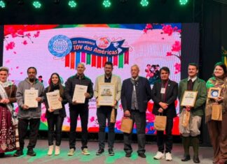Prefeitura de Parintins recebe homenagem internacional da IOV pelo fortalecimento do Festival Folclórico