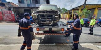 Prefeitura intensifica retirada de veículos abandonados com nova operação na zona Norte de Manaus