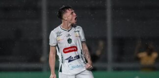 Bruno Bietkoski destaca amadurecimento após passagem pelo Manaus FC