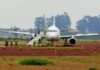 Avião com 151 pessoas sai da pista durante pouso em Cascavel no Paraná