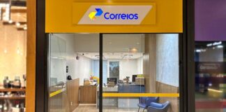 Trabalhadores dos Correios aprovam greve por tempo indeterminado