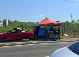 Barraca é notificada por ocupação irregular na avenida Ephigênio Salles