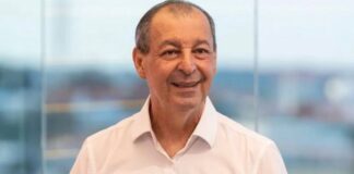 ‘Manaus é parte da minha vida’, afirma Omar Aziz ao homenagear capital pelos 357 anos