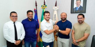 Renato Junior anuncia convocação de mais 1,5 mil aprovados no concurso da Semed